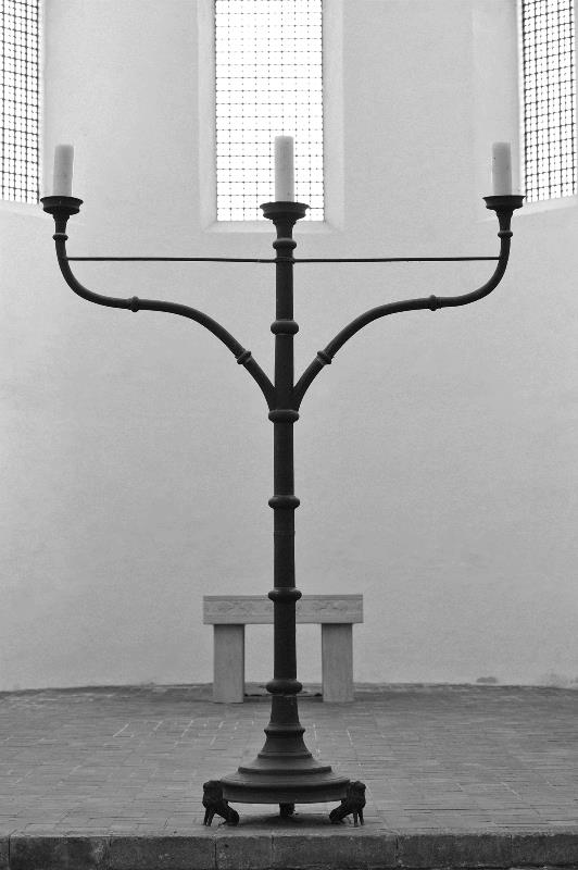Abb. 1: Standleuchter in der Liebfrauenkirche in Halberstadt.  Foto: Markus Scholz.
